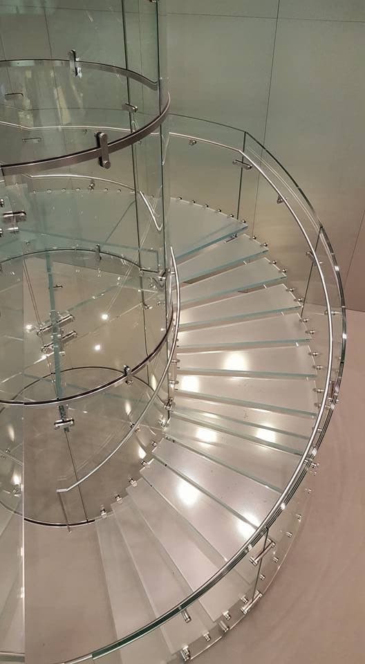 Escaliers en verre